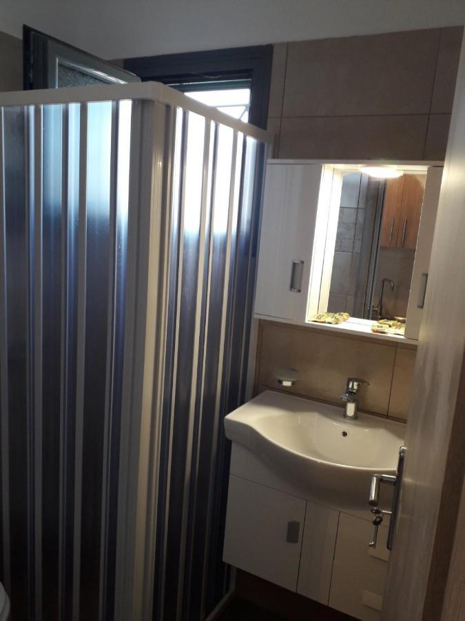 Pounta Apartments Vingláfia 外观 照片